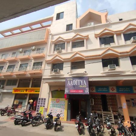 Hotel Aaditya Palace Bhusāwal Eksteriør bilde