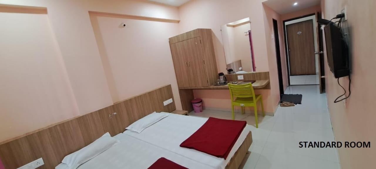 Hotel Aaditya Palace Bhusāwal Eksteriør bilde