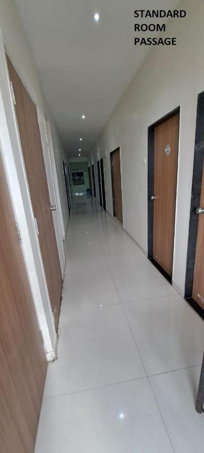 Hotel Aaditya Palace Bhusāwal Eksteriør bilde